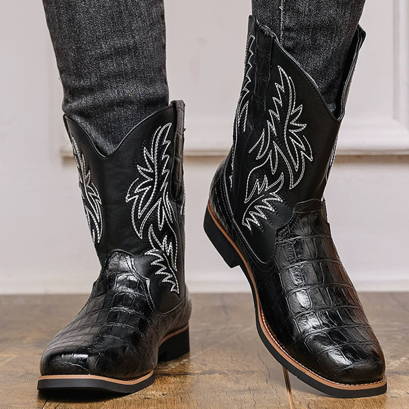 Retro Wide Toe Western Cowboy  - Sewing Embroidery Fabric avaliação e preço