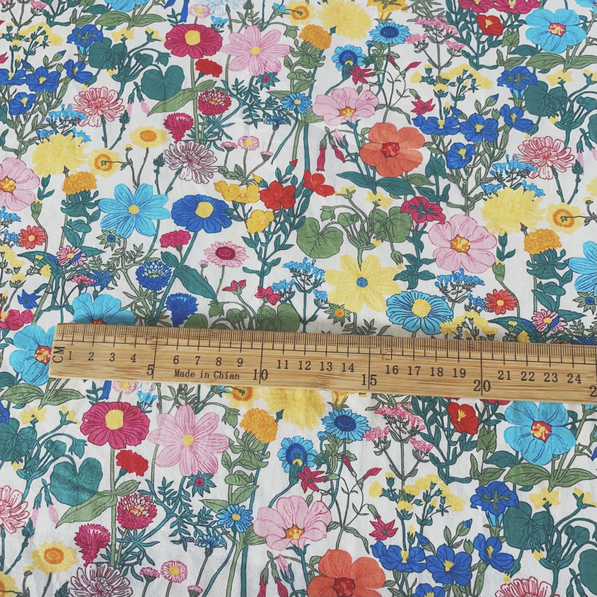 Vintage Floral Printed Cotton  - Textile And Sewing Materials avaliação e preço